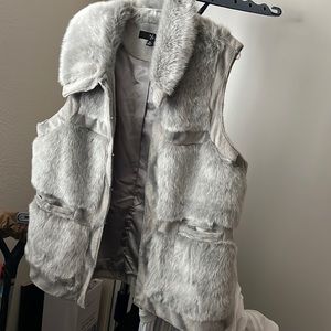 Luxe Rachel Zoe Faux Fur Vest with Hook & Eye Closure